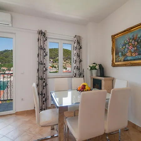 Princess Villa Pucisca