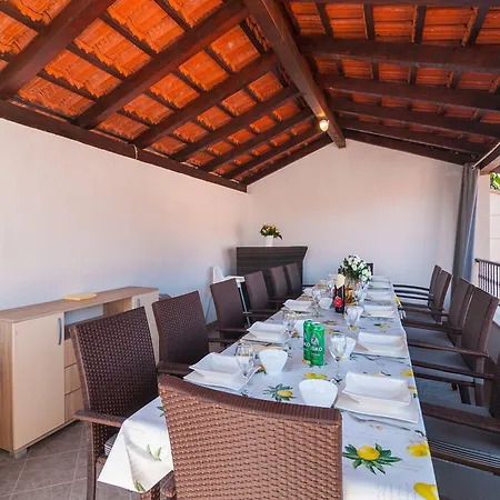 Apart-hotel Vero Pucisca