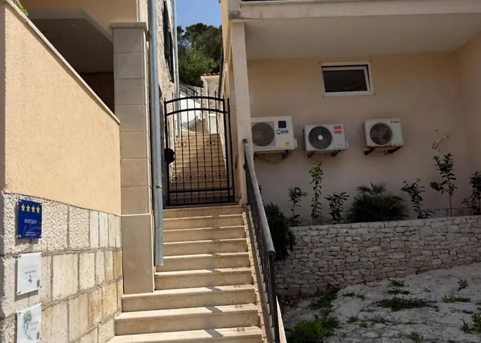 Aparthotel Vero Pucisca