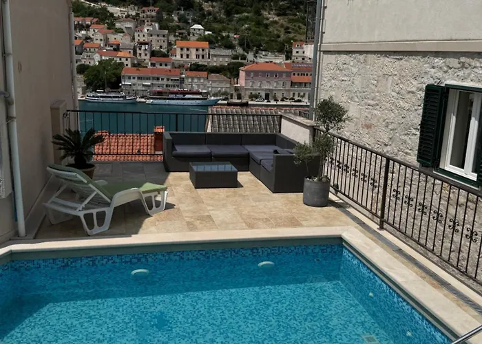 Vero Aparthotel Pucisca